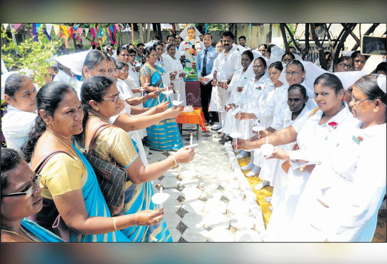 சேலம் அரசு ஆஸ்பத்திரியில் உலக செவிலியர்கள் தின உறுதிமொழி ஏற்பு