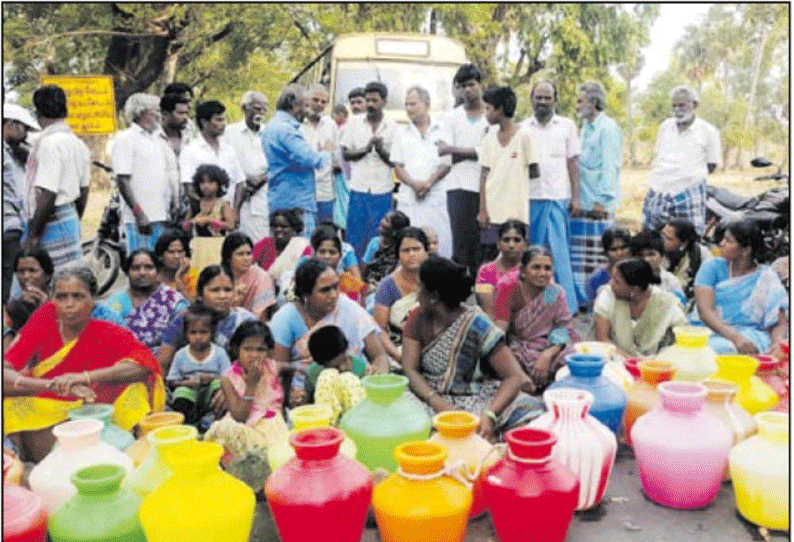 அரசு பஸ்சை சிறைபிடித்து பொதுமக்கள் சாலை மறியல்