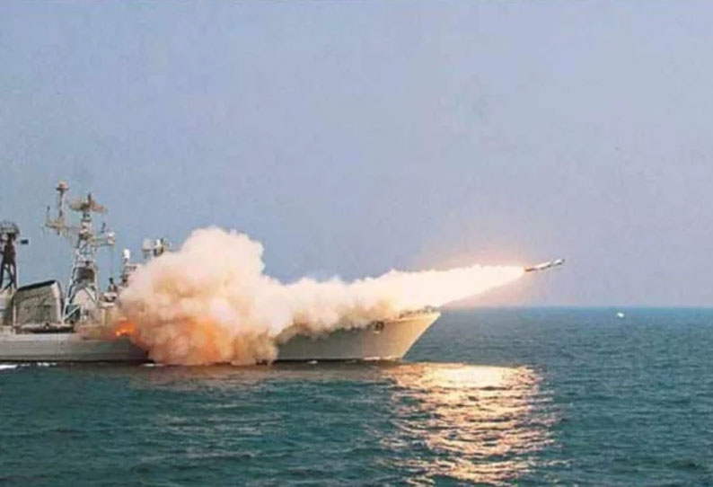 Indian Navy Successfully Test-fires BrahMos Supersonic Cruise Missile ...