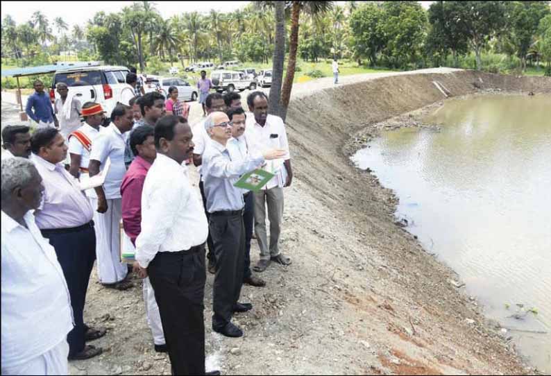 மாவட்டத்தில் வளர்ச்சி திட்ட பணிகளை அரசு முதன்மை செயலாளர் ஆய்வு