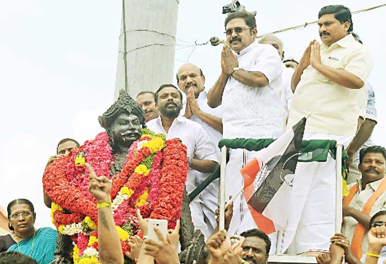 துரோகம் செய்தவர்களுடன் இணைய மாட்டோம் - மதுரையில் டி.டி.வி.தினகரன் பேட்டி