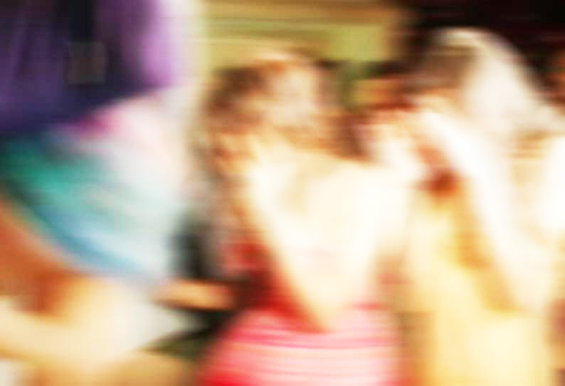 மதுரையில் மசாஜ் சென்டரில் விபசாரம்; 6 பெண்கள் உள்பட 9 பேர் கைது