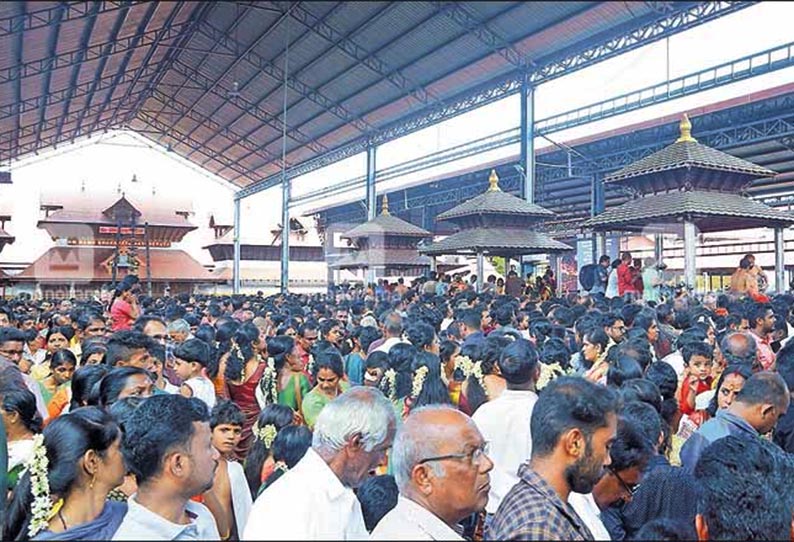 குருவாயூர் கிருஷ்ணன் கோவிலில் ஒரே நாளில் 202 ஜோடிக்கு திருமணம்