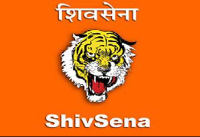 ஊரடங்கில் ரியல் எஸ்டேட் அதிபர்களுக்கு உதவிய முதன்மை செயலாளர் அமிதாப் குப்தா பட்னாவிசால் நியமிக்கப்பட்டவர் - சிவசேனா குற்றச்சாட்டு