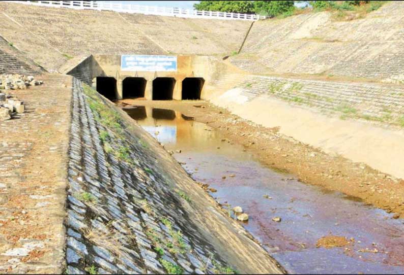 பூண்டி ஏரிக்கு கிருஷ்ணா நதிநீர் வரத்து முற்றிலுமாக நின்றது