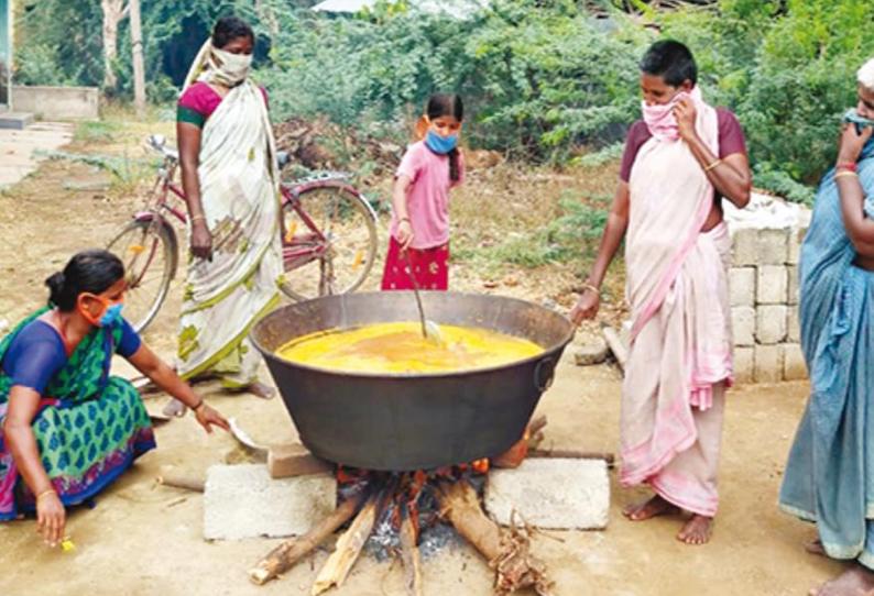 5 ஆண்டு உண்டியல் சேமிப்பு பணத்தில் ஆயிரம் பேருக்கு சூப் வழங்கிய பள்ளி மாணவி கிராம மக்கள் பாராட்டு