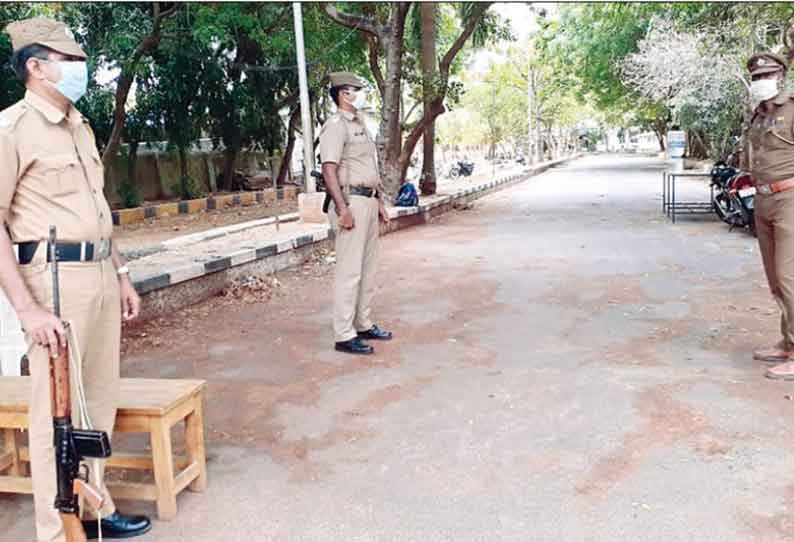 கொரோனா தடுப்பு நடவடிக்கை தற்காலிக சிறையாக மாறிய அரசு பள்ளி, கல்லூரி