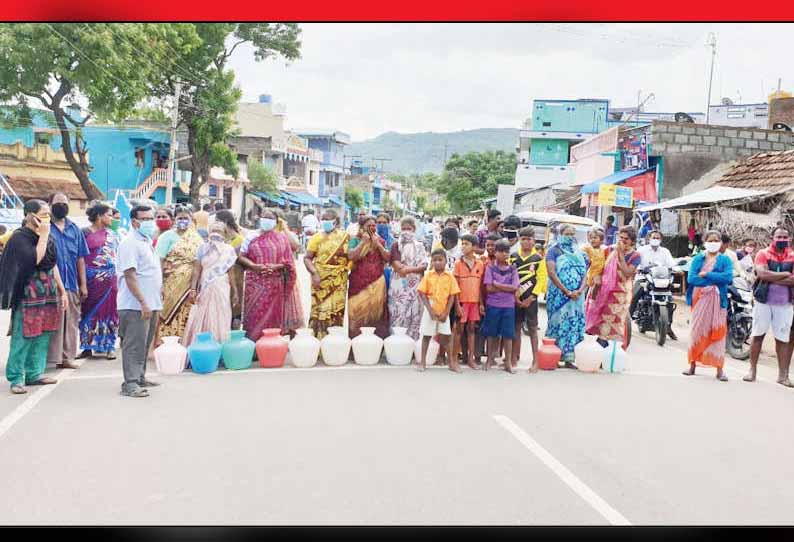 வாணியம்பாடியில், குடிநீர் கேட்டு பெண்கள் திடீர் சாலை மறியல்