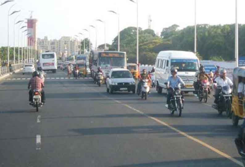 ஆகஸ்ட் 8,10,13 தேதிகளில் சுதந்திர தினவிழா ஒத்திகை நிகழ்ச்சி: சென்னையில் போக்குவரத்து மாற்றம் ஆகஸ்ட் 8,10,13 தேதிகளில் சுதந்திர தினவிழா ஒத்திகை நிகழ்ச்சி: சென்னையில் போக்குவரத்து மாற்றம்