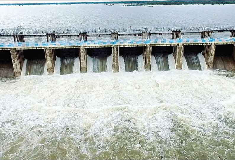 தொடர் மழையால் முழு கொள்ளளவை எட்டியது: வீடூர் அணையில் இருந்து வினாடிக்கு 3,000 கனஅடி நீர் திறப்பு