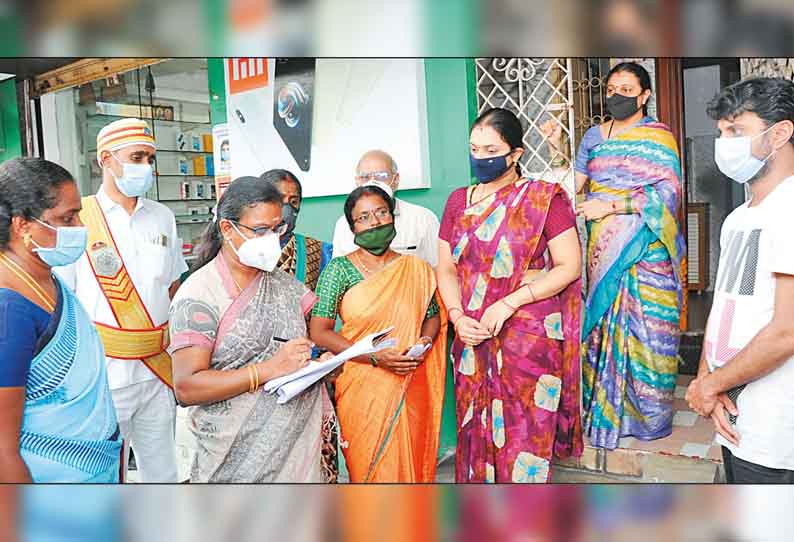 வாக்காளர் பெயர் சேர்த்தல், நீக்கல் முகாம் மூலம் காஞ்சீபுரம் மாவட்டத்தில் இதுவரை 30 ஆயிரம் பேர் விண்ணப்பம் - கலெக்டர் தகவல்