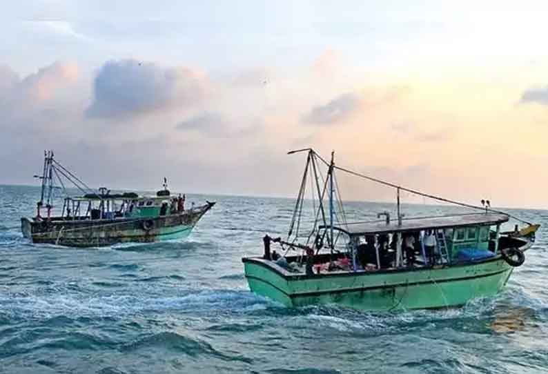 இலங்கை கடற்படையால் சிறைபிடிக்கப்பட்ட மீனவர்களை விடுவிக்க நடவடிக்கை எடுக்க வேண்டும் - உறவினர்கள் வலியுறுத்தல்