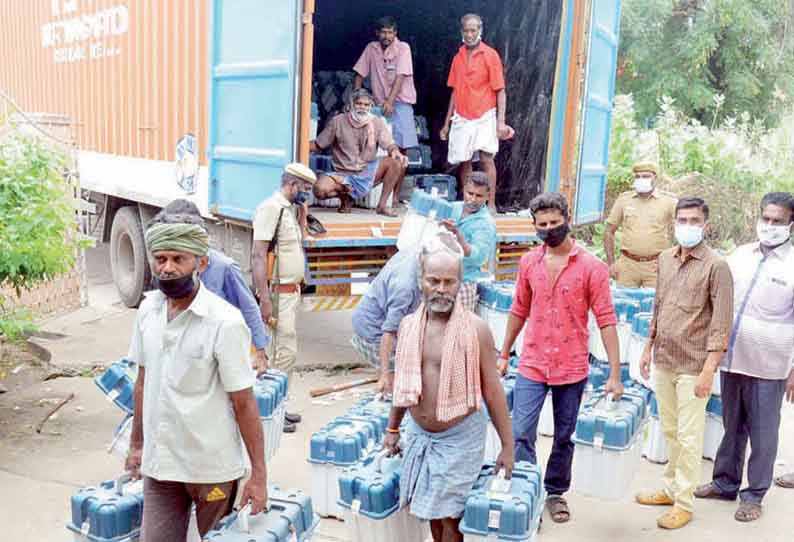 மராட்டிய மாநிலத்தில் இருந்து நாமக்கல்லுக்கு மின்னணு வாக்குப்பதிவு எந்திரங்கள் கொண்டு வரப்பட்டன