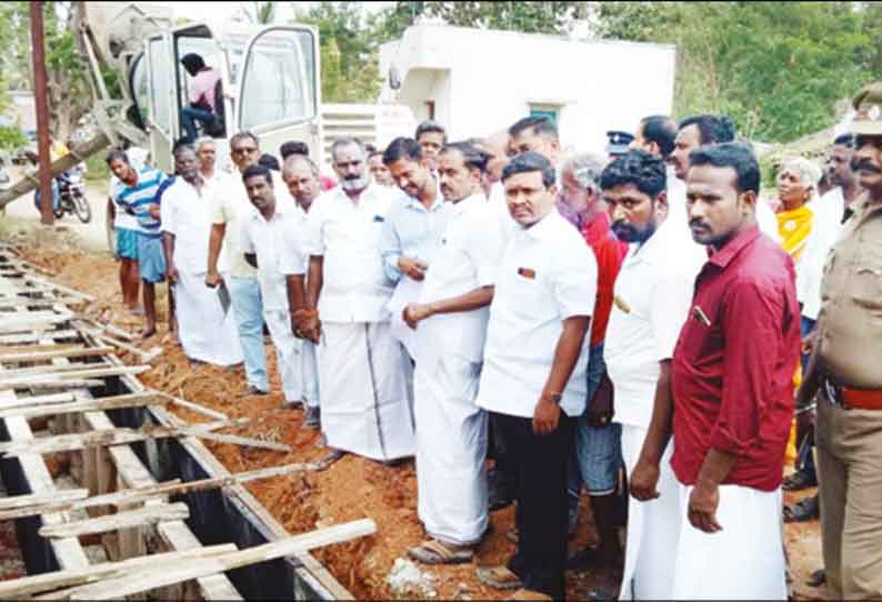 மொழுகம்பூண்டி கிராமத்தில் ரூ.2 கோடியில் வளர்ச்சி பணிகள் - அமைச்சர் சேவூர் ராமச்சந்திரன் ஆய்வு