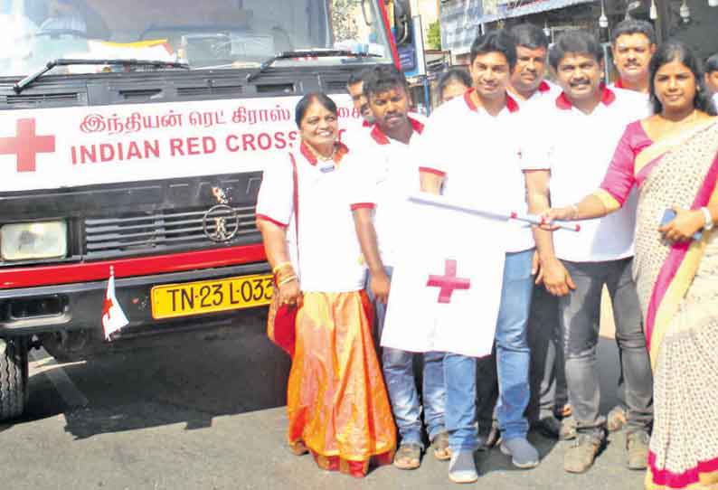 செஞ்சிலுவை சங்க நூற்றாண்டு விழாவையொட்டி பாளையங்கோட்டையில் மோட்டார் சைக்கிள் பேரணி  கலெக்டர் ஷில்பா தொடங்கி வைத்தார்