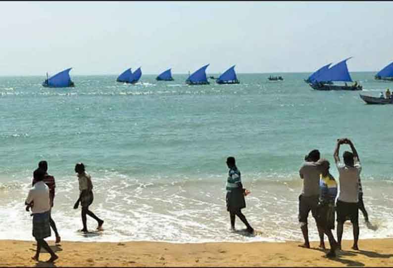 ராதாபுரம் அருகே கடற்கரை கிராமங்களில் மீனவர்களுக்கு பாய்மர படகு போட்டி: முதலிடம் பிடித்த அணிக்கு ரூ.1 லட்சம் பரிசு