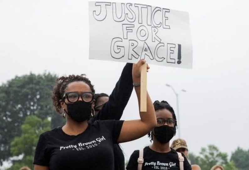 வீட்டுப்பாடம் செய்யாததால் 15 வயது மாணவி சிறைக்கு செல்ல அமெரிக்க கோர்ட் தீர்ப்பு