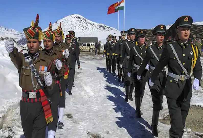 லடாக்கில் நீடிக்கும் பதற்றம்... எல்லையில் ஆயுதங்களை குவிக்கும் இருநாட்டு படைகள்!