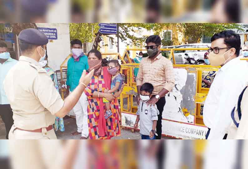 வழிபாட்டு தலங்களில் பக்தர்கள் அனுமதி ; கோவில்களில் கூட்டம் அலைமோதியது