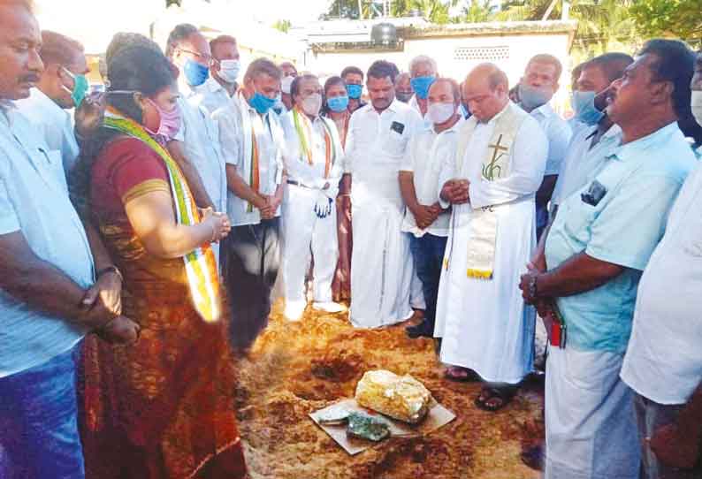 குளச்சலில் ரூ.10 லட்சம் செலவில் படிப்பக கட்டிடம் வசந்தகுமார் எம்.பி. அடிக்கல் நாட்டினார்