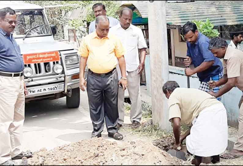 அரியலூரில் கட்டணம் செலுத்தாத 3 வீடுகளின் குடிநீர் இணைப்பு துண்டிப்பு நகராட்சி ஆணையர் அதிரடி நடவடிக்கை