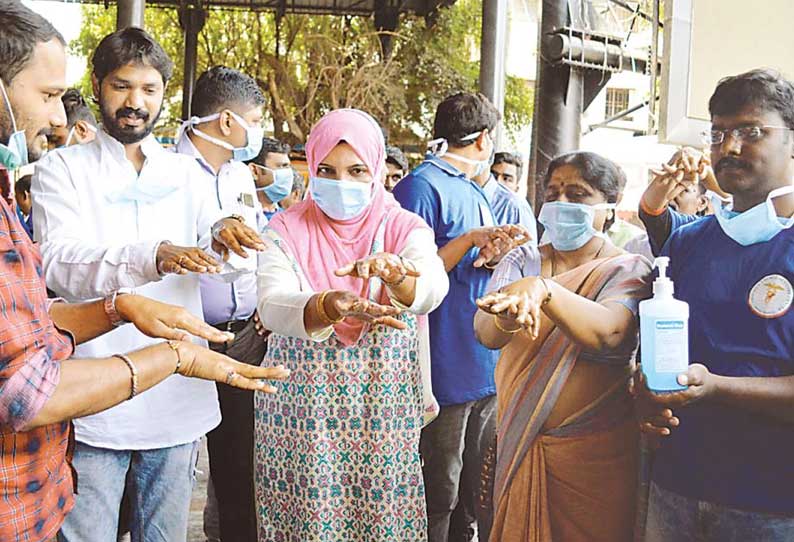 ஐதராபாத் மருத்துவமனையில் சிகிச்சை பெற்று வந்த   கர்நாடக முதியவர், கொரோனாவுக்கு பலி?   மாநில அரசு விளக்கம்