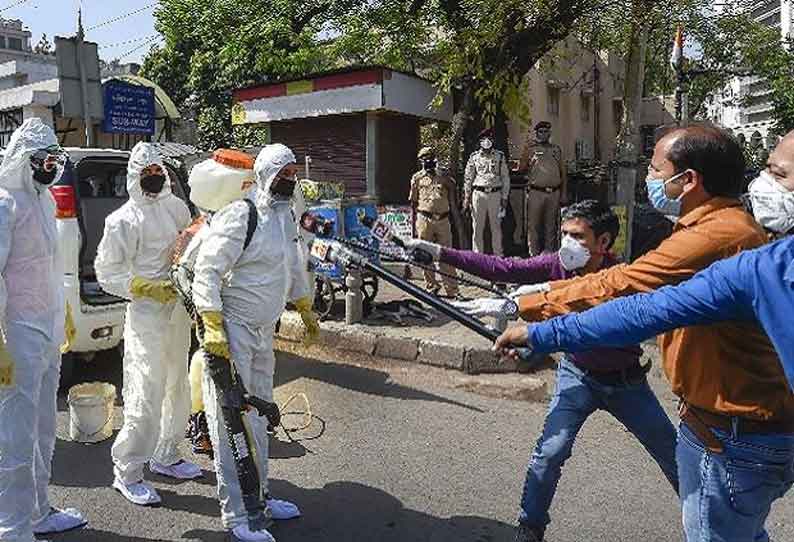 மராட்டியத்தில் கொரோனா பாதிப்புக்கு பலி எண்ணிக்கை 921 ஆக உயர்வு