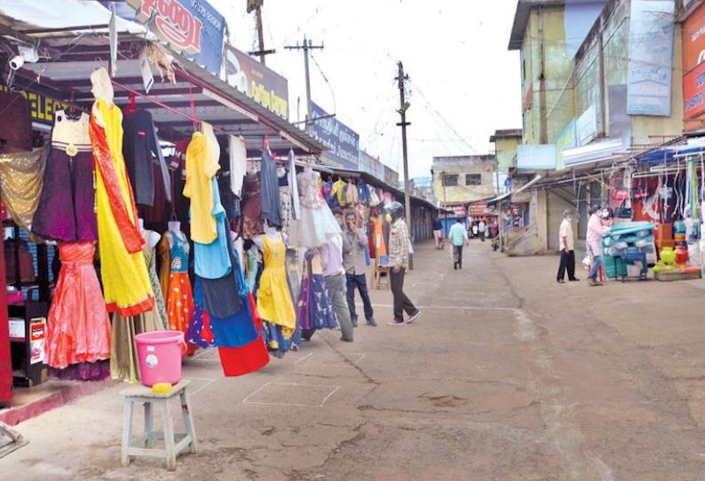 ஊட்டி நகராட்சி மார்க்கெட்டில் சுழற்சி முறையில் 65 கடைகள் திறப்பு