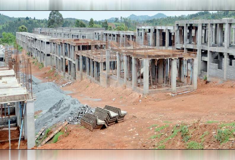 வடமாநில தொழிலாளர்கள் சொந்த ஊருக்கு திரும்புவதால்   குடிசைமாற்று வாரிய குடியிருப்புகள் கட்டும் பணி பாதிப்பு