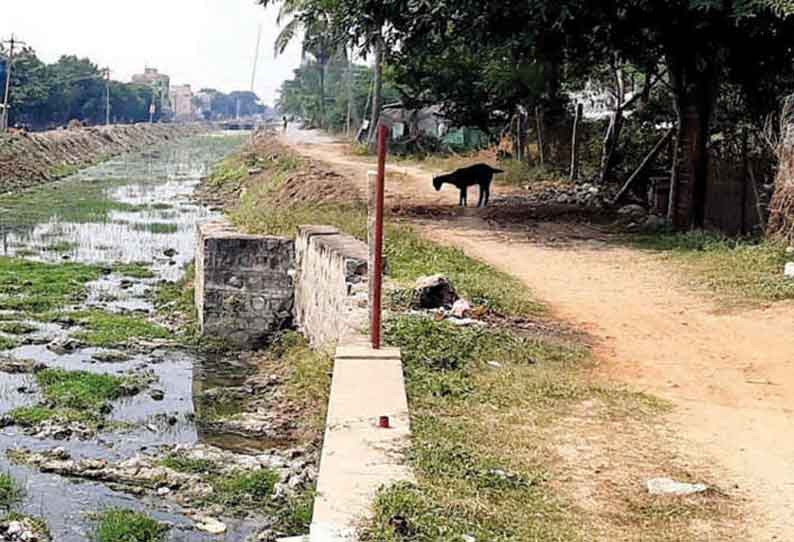 அரியலூரில் ஆக்கிரமிப்பில் வரத்து வாய்க்கால்கள்