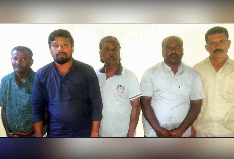 ஓசூரில் போலி ஆவணம் கொடுத்து நிலத்தை பதிவு செய்ய முயற்சி - ரியல் எஸ்டேட் புரோக்கர்கள் உள்பட 5 பேர் கைது