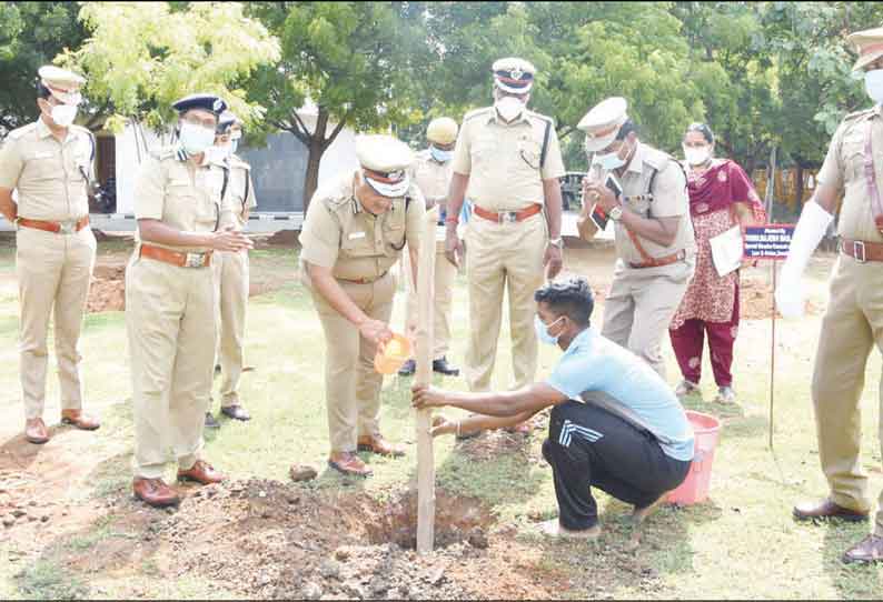 பொதுமக்களிடம் போலீசார் மரியாதையுடன் நடந்து கொள்ள வேண்டும் கூடுதல் டி.ஜி.பி. ராஜேஷ்தாஸ் அறிவுரை