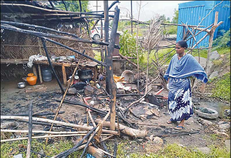 வானூர் அருகே குடிபோதையில் கலாட்டா இரு கிராமங்களுக்கு இடையே மோதல்; கடைகளுக்கு தீ வைப்பு 2 பேர் கைது