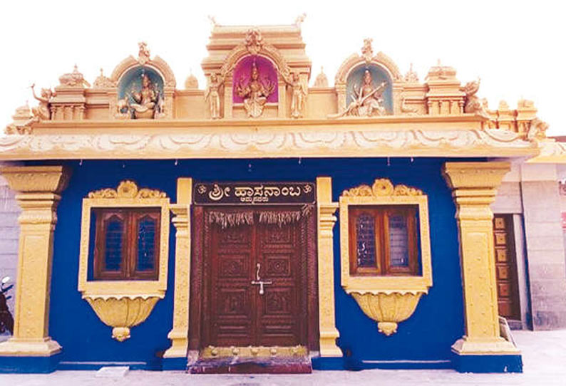 ஹாசனாம்பாதேவி கோவில் உண்டியலில் கிடந்த பக்தர்களின் நூதன வேண்டுதல் கடிதங்களால் பரபரப்பு