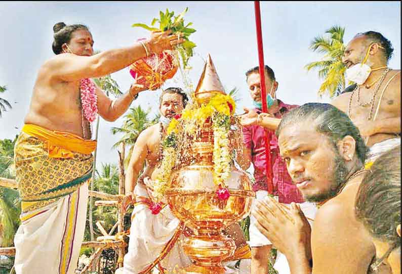 மயிலாடுதுறை அருகே தர்மபுரத்தில் ஞானபுரீஸ்வரர்-தர்மபுரீஸ்வரர் கோவில்களில் குடமுழுக்கு