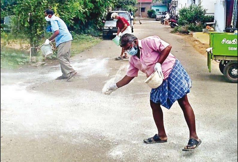 கொடுமுடி, ஊஞ்சலூர், சிவகிரி பகுதியில் தாய், மகள் உள்பட 13 பேருக்கு கொரோனா