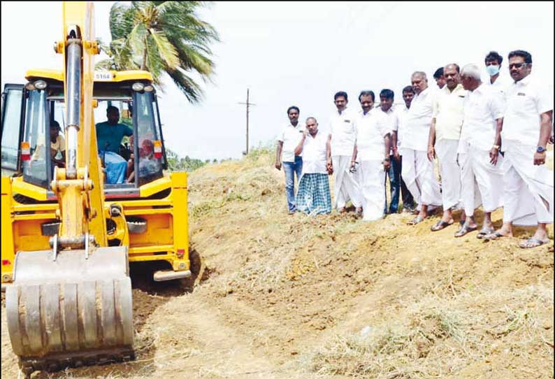 ராமநதி-ஜம்புநதி மேல்மட்ட கால்வாய் திட்ட பணிகள் செல்வமோகன்தாஸ் பாண்டியன் எம்.எல்.ஏ. பார்வையிட்டார்