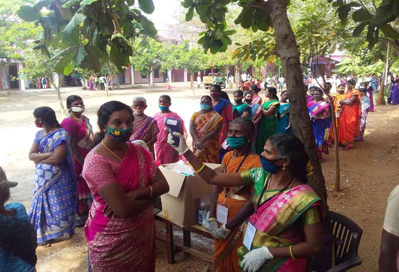 தென்காசி மாவட்டத்தில் 5 தொகுதிகளில் விறுவிறுப்பான வாக்குப்பதிவு