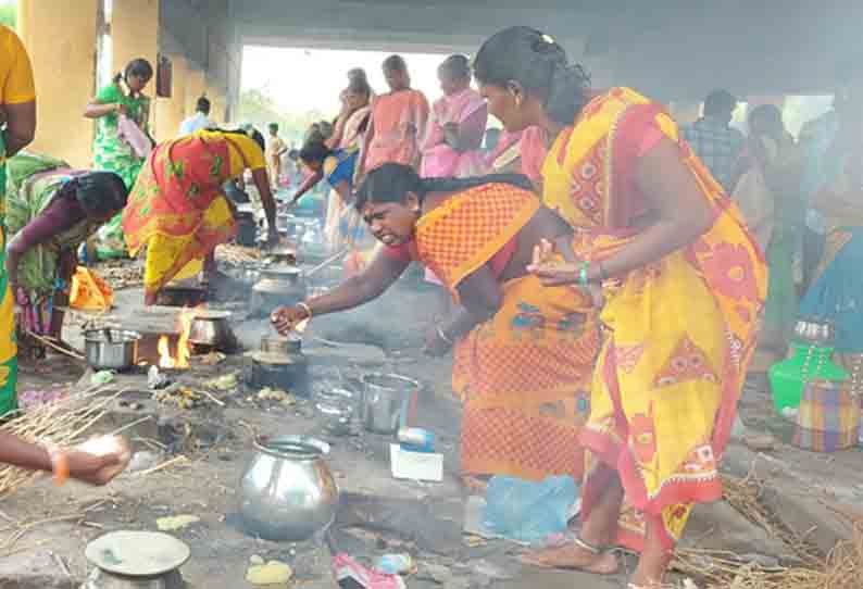 மாரியம்மன் கோவிலில் பொங்கல் திருவிழா