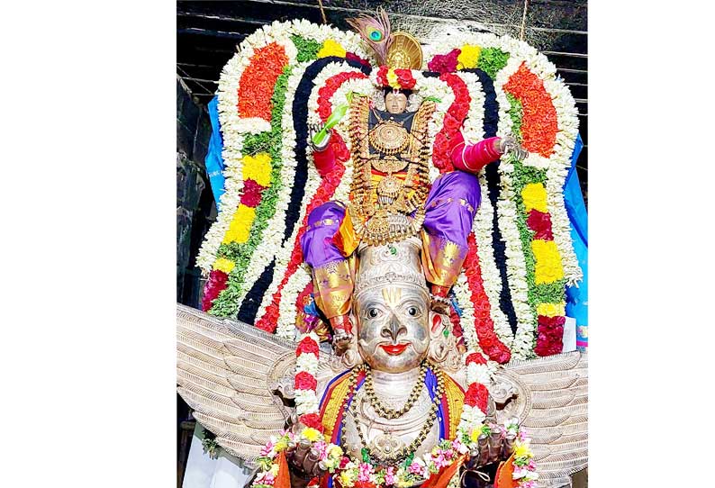 கலியுக வரதராஜ பெருமாள் கோவில் கருடசேவை