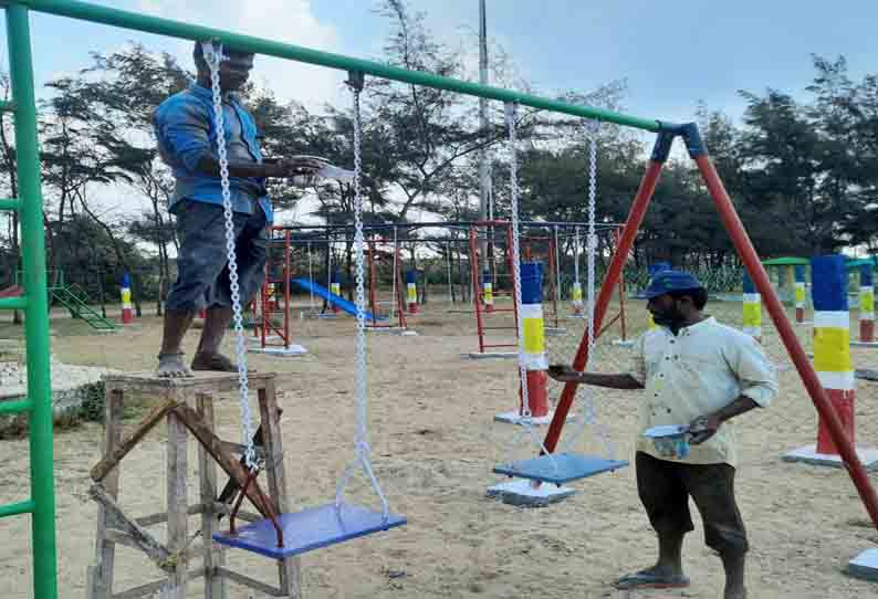 மண்டபம் கடற்கரை பூங்காவில் மறுசீரமைப்பு பணி