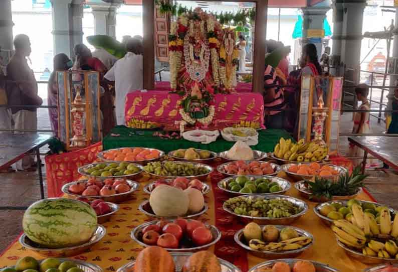 மாரியம்மன் கோவிலில் சிறப்பு பூஜை