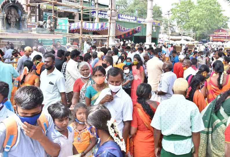 தமிழ் புத்தாண்டையொட்டி பழனி முருகன் கோவிலில் குவிந்த பக்தர்கள்