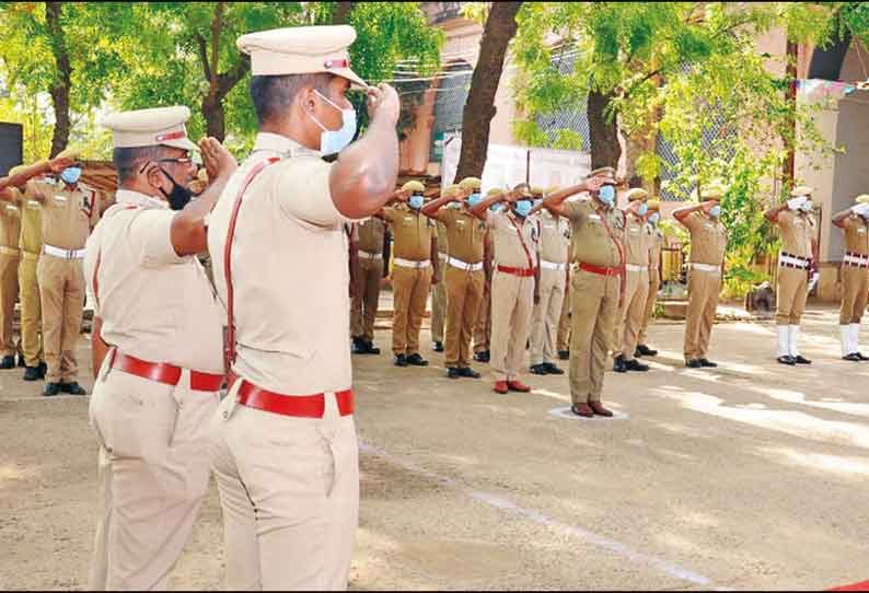 தஞ்சை தீயணைப்பு நிலையத்தில் பணியின் போது உயிர் நீத்த வீரர்களுக்கு வீரவணக்கம்