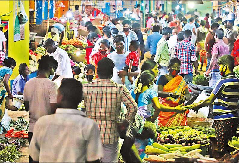 முழு ஊரடங்கான இன்று சென்னையில் காய்கறி கடைகள் திறக்கலாம் காலை 5 மணி முதல் மதியம் 1 மணி வரை அனுமதி