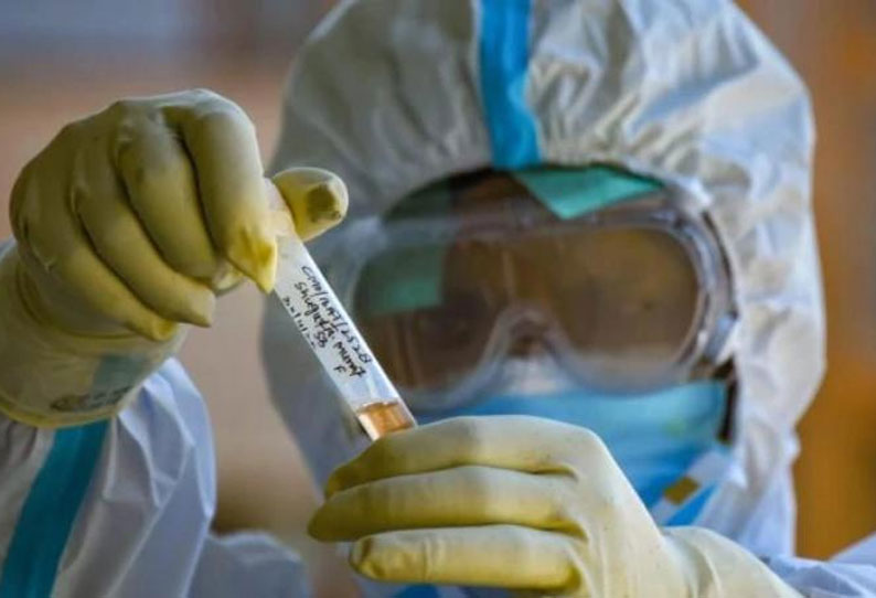 இந்தியாவில் கொரோனா பாதிப்பு நேற்றை விட இன்று சற்று குறைவு