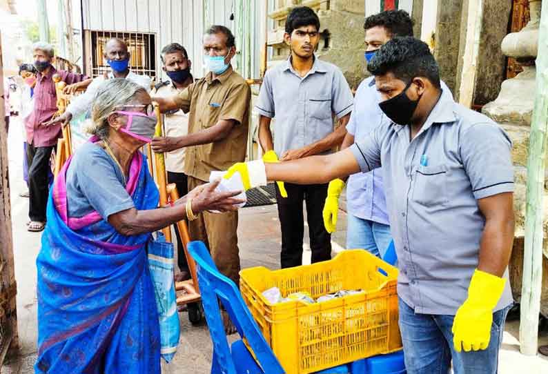 அன்னதான திட்டத்தின் கீழ் ஸ்ரீரங்கம் கோவில் பக்தர்களுக்கு தினமும் `பார்சல் உணவு