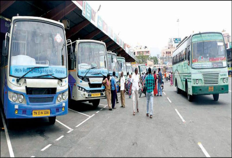 ஆலங்குளத்திற்கு கூடுதல் பஸ்கள் இயக்க கோரிக்கை