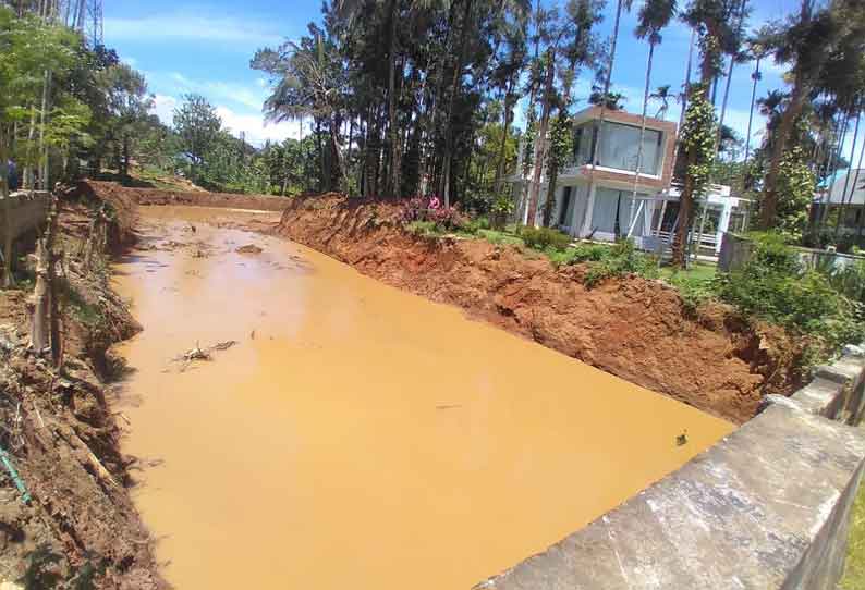 ஆற்றுவாய்க்கால்களை தூர்வாரியதால் மழை வெள்ள பாதிப்பு குறைந்தது