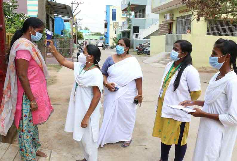 ஈரோடு மாநகராட்சியில் வீடு, வீடாக சென்று கண்காணிக்கும் பணி மீண்டும் தொடங்கியது; கொரோனா 3-வது அலையை கட்டுப்படுத்த தீவிர நடவடிக்கை